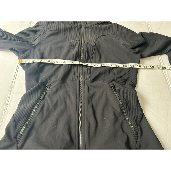 Lululemon Movement To Movement Jacket - Picture 5 of 6